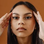 Badem Göz Estetiği mi, Badem Göz Dolgusu mu?